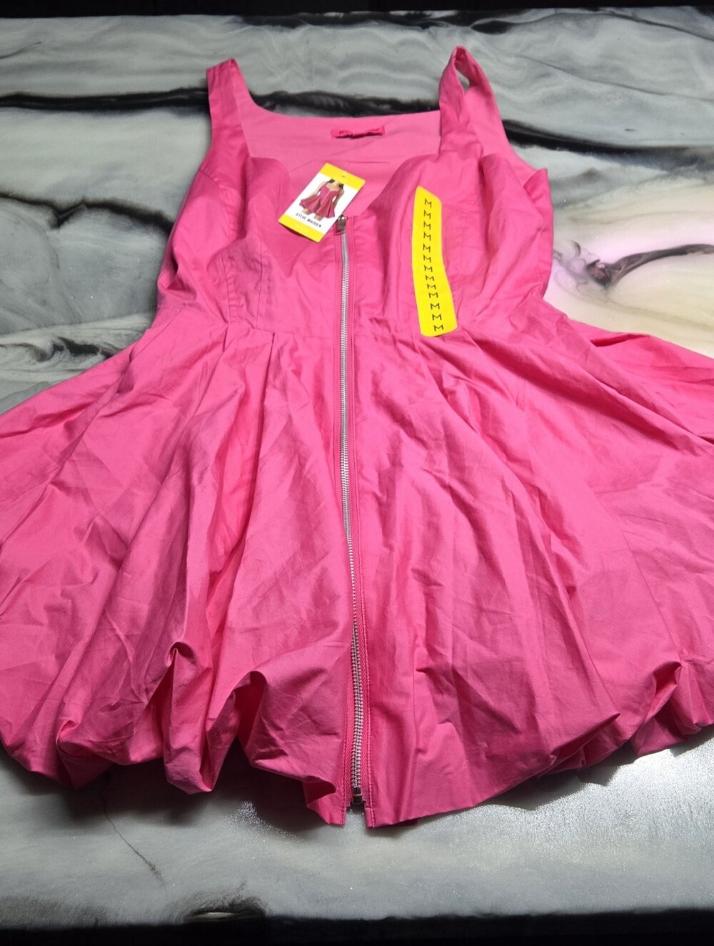 NWT Betsey Johnson Hot Pink Zip-Front Bubble Hem Mini Dress - Size Medium